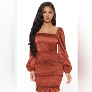 Women's Satin Copper Back Tie Smocked Mini Dress Size M NWOT Bella Mae